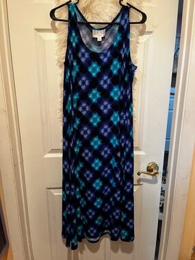 Julian Taylor Blue and Teal Geometric Sleeveless Maxi Dress
